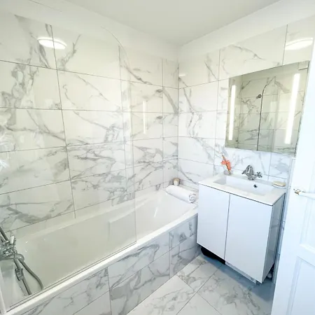 Apartment Un Havre De Paix A Deux Pas Des Batignolles Clichy
